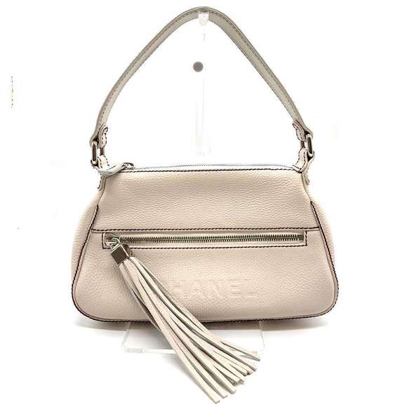 Chanel Chanel Leather Shoulder Bag White Silver Hardware Leather Shoulder Bag - Picture 1 of 7